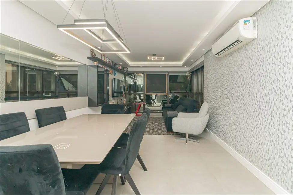 Apartamento com 2 quartos à venda, 82m2 em Rio Branco, Porto Alegre - RS - imagem 4 Foto 4 de Apartamento com 2 quartos à venda, 82m2 em Rio Branco, Porto Alegre - RS