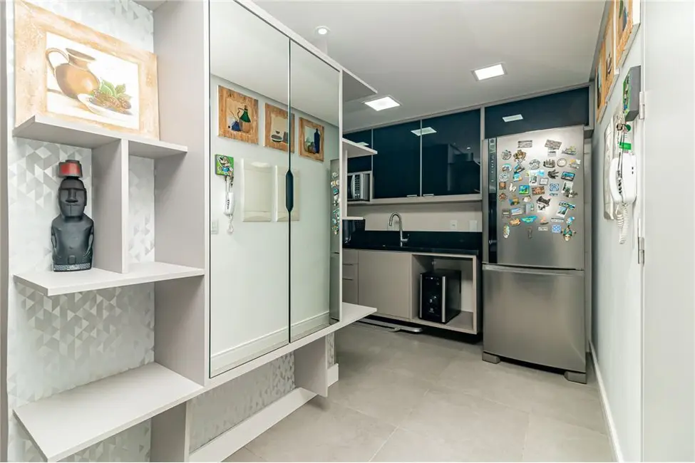 Apartamento com 2 quartos à venda, 82m2 em Rio Branco, Porto Alegre - RS - imagem 7 Foto 7 de Apartamento com 2 quartos à venda, 82m2 em Rio Branco, Porto Alegre - RS