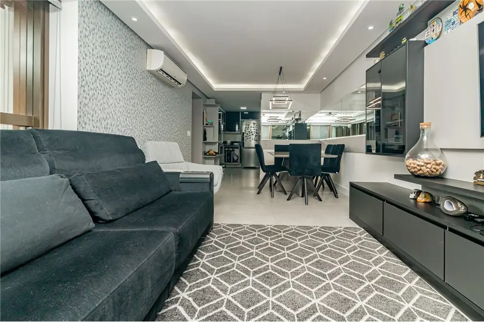 Apartamento com 2 quartos à venda, 82m2 em Rio Branco, Porto Alegre - RS - imagem 2 Foto 2 de Apartamento com 2 quartos à venda, 82m2 em Rio Branco, Porto Alegre - RS