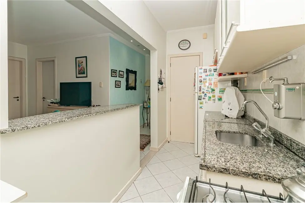 Foto 8 de Apartamento com 2 quartos à venda, 66m2 em Menino Deus, Porto Alegre - RS