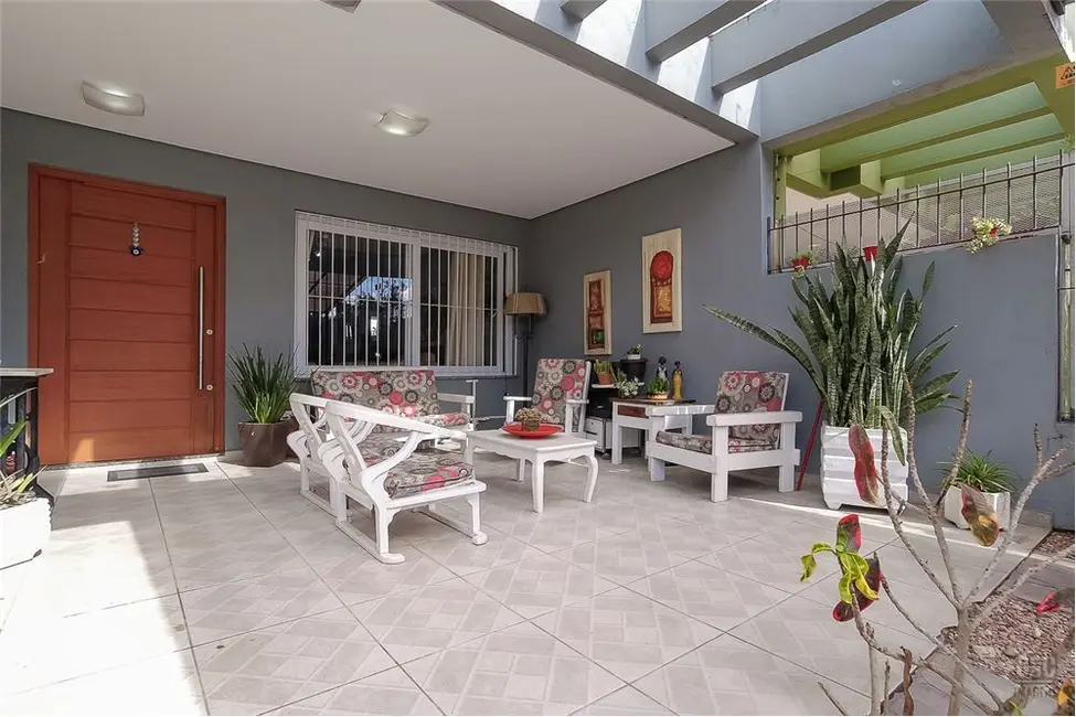Foto 3 de Casa com 3 quartos à venda, 135m2 em Hípica, Porto Alegre - RS