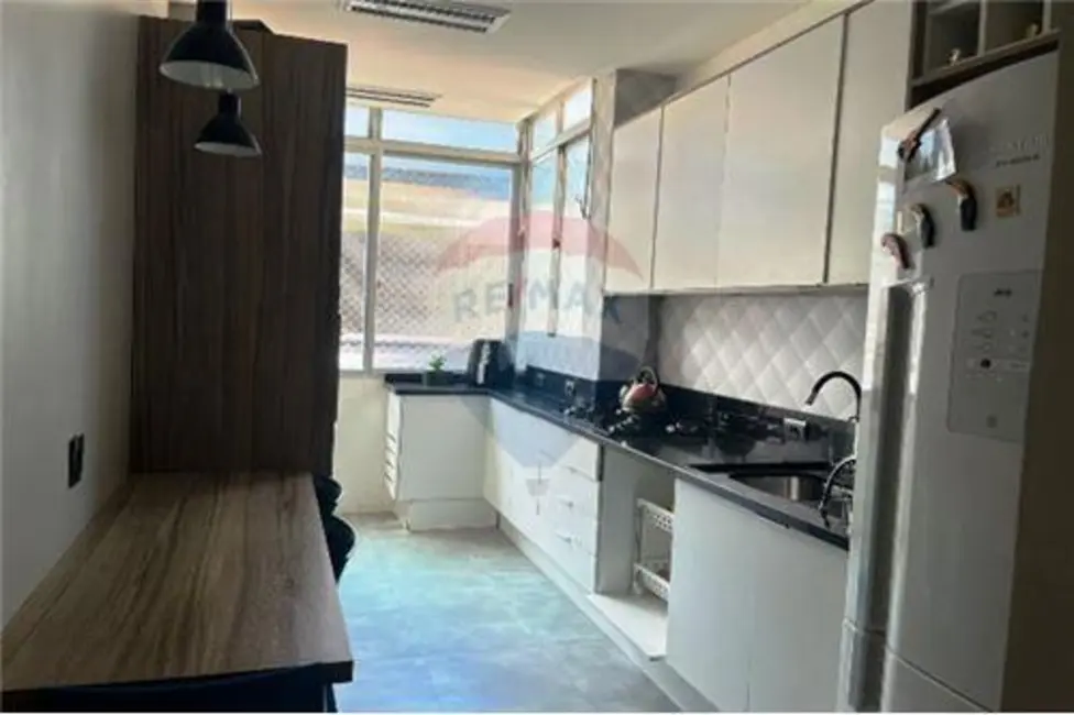 Apartamento com 2 quartos à venda, 65m2 em Praia de Belas, Porto Alegre - RS - imagem 3 Foto 3 de Apartamento com 2 quartos à venda, 65m2 em Praia de Belas, Porto Alegre - RS