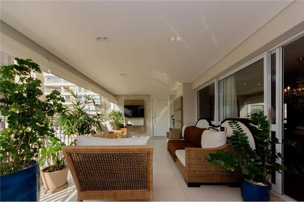 Apartamento com 4 quartos à venda, 242m2 em Tatuapé, São Paulo - SP - imagem 4 Foto 4 de Apartamento com 4 quartos à venda, 242m2 em Tatuapé, São Paulo - SP