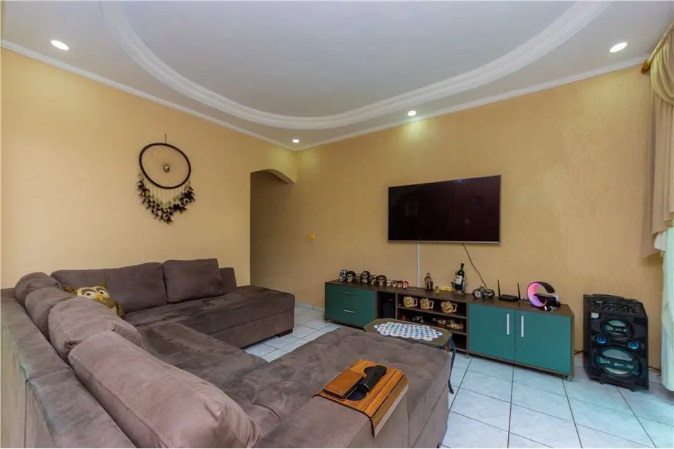 Casa com 3 quartos à venda, 253m2 em Jardim Rodolfo Pirani, São Paulo - SP - imagem 3 Foto 3 de Casa com 3 quartos à venda, 253m2 em Jardim Rodolfo Pirani, São Paulo - SP