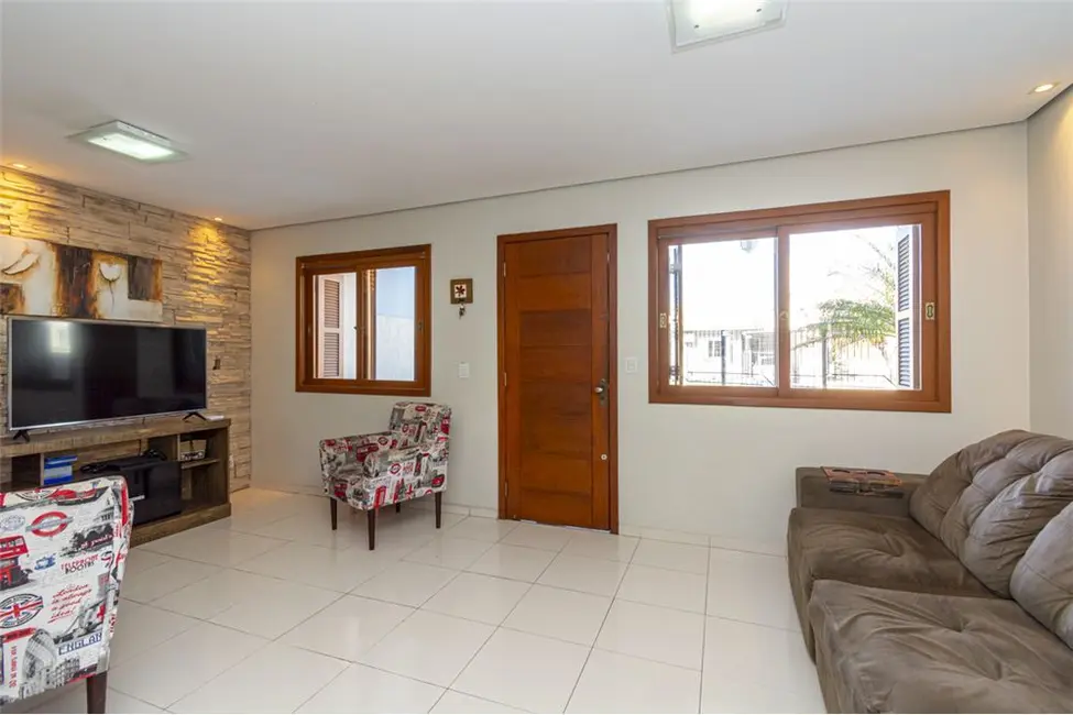 Casa com 2 quartos à venda, 145m2 em São José, Canoas - RS - imagem 3 Foto 3 de Casa com 2 quartos à venda, 145m2 em São José, Canoas - RS