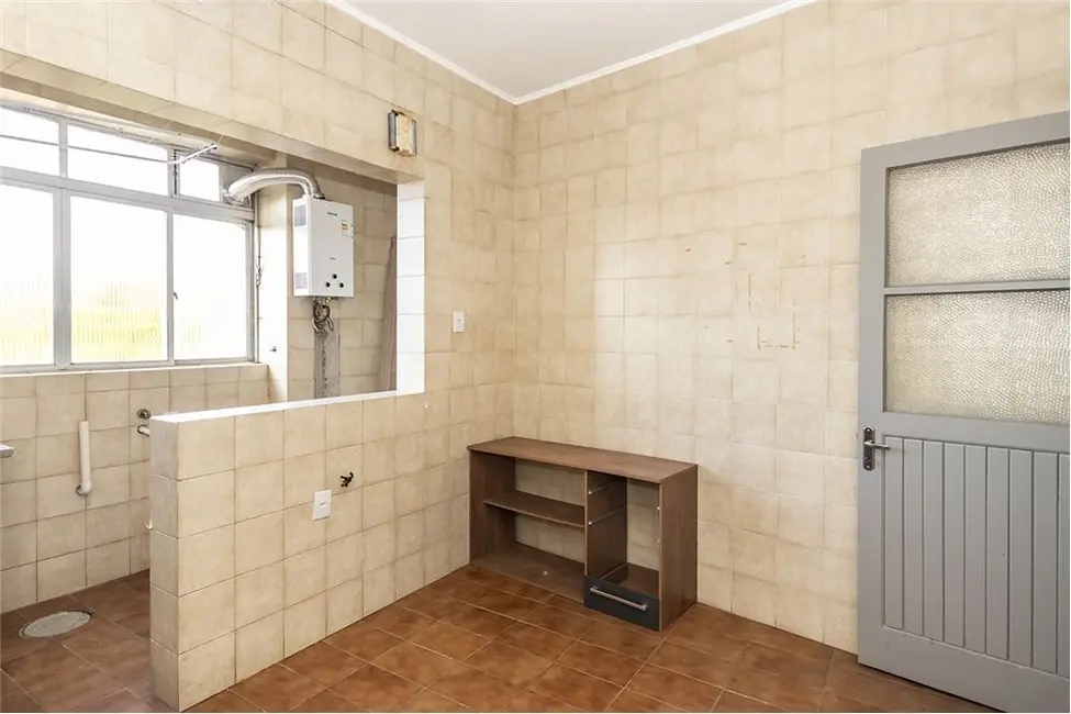 Apartamento com 3 quartos à venda, 96m2 em Farroupilha, Porto Alegre - RS - imagem 6 Foto 6 de Apartamento com 3 quartos à venda, 96m2 em Farroupilha, Porto Alegre - RS