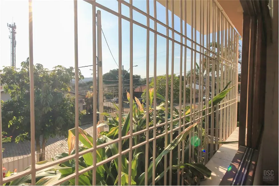 Foto 7 de Casa com 4 quartos à venda, 212m2 em Nonoai, Porto Alegre - RS