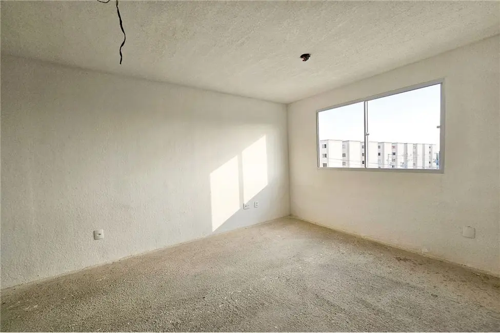 Apartamento com 2 quartos à venda, 42m2 em Rio Branco, Canoas - RS - imagem 4 Foto 4 de Apartamento com 2 quartos à venda, 42m2 em Rio Branco, Canoas - RS