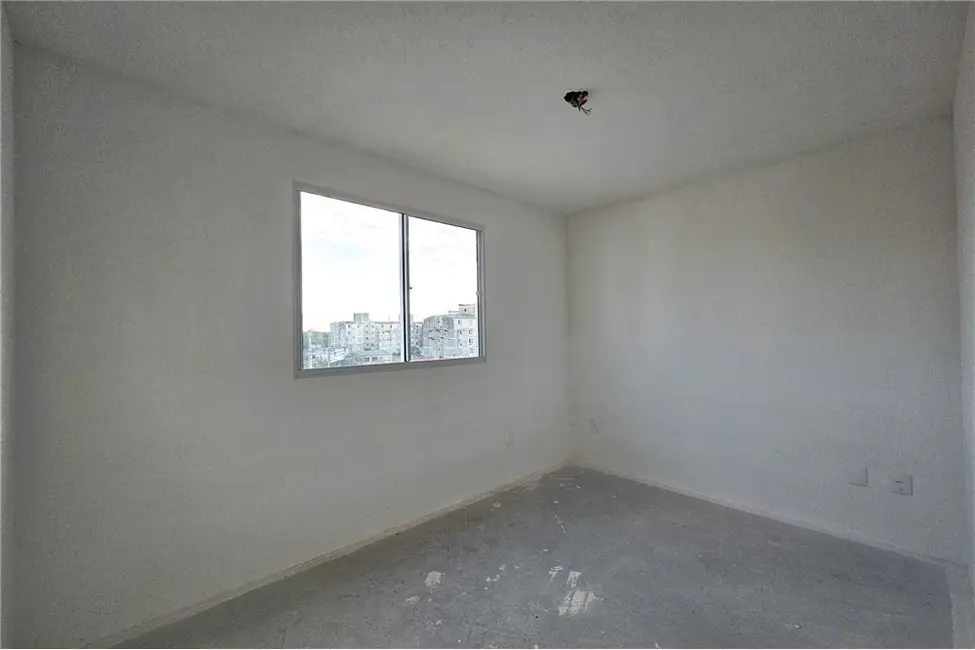Foto 2 de Apartamento com 2 quartos à venda, 42m2 em Rio Branco, Canoas - RS