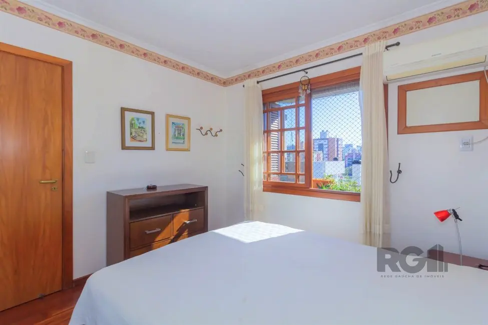 Foto 32 de Apartamento com 3 quartos à venda, 190m2 em Auxiliadora, Porto Alegre - RS