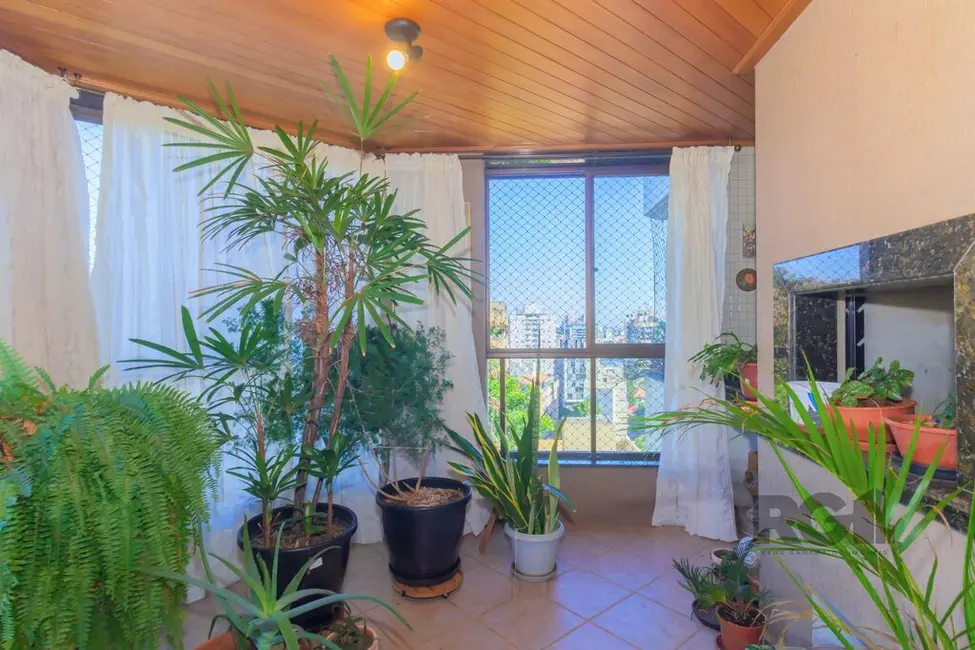 Foto 12 de Apartamento com 3 quartos à venda, 190m2 em Auxiliadora, Porto Alegre - RS