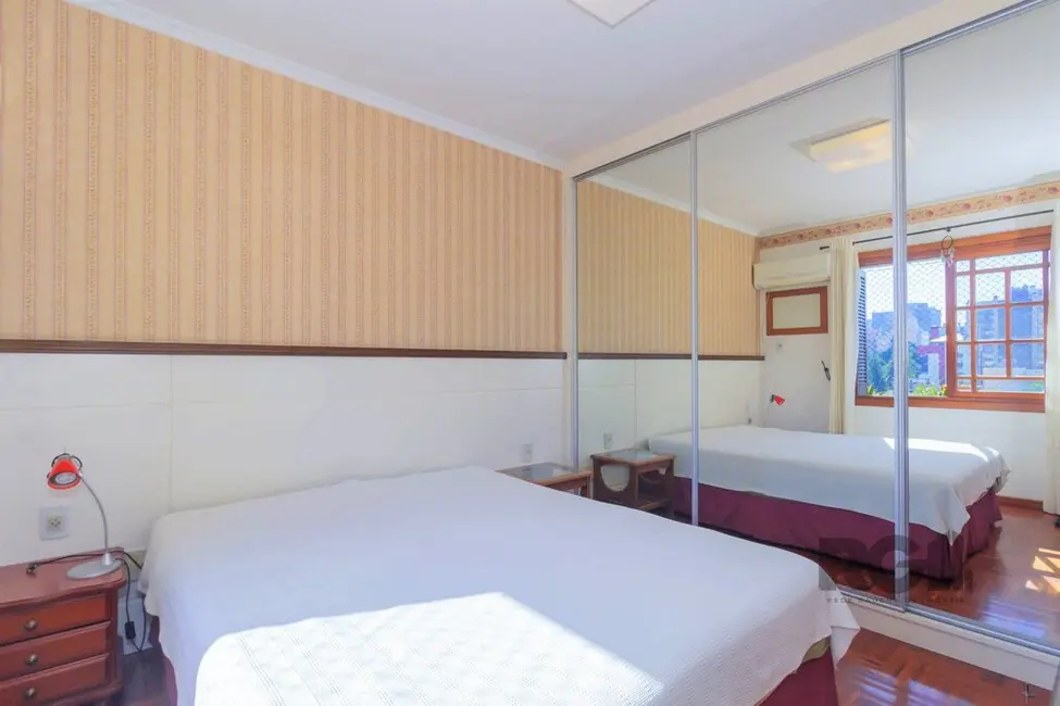 Foto 33 de Apartamento com 3 quartos à venda, 190m2 em Auxiliadora, Porto Alegre - RS