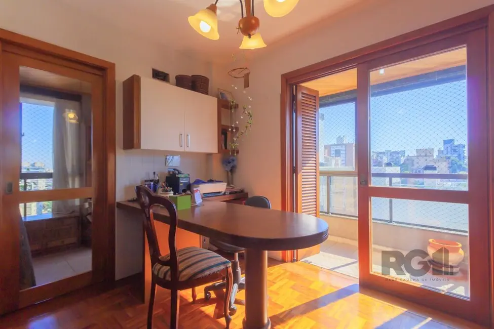 Foto 24 de Apartamento com 3 quartos à venda, 190m2 em Auxiliadora, Porto Alegre - RS