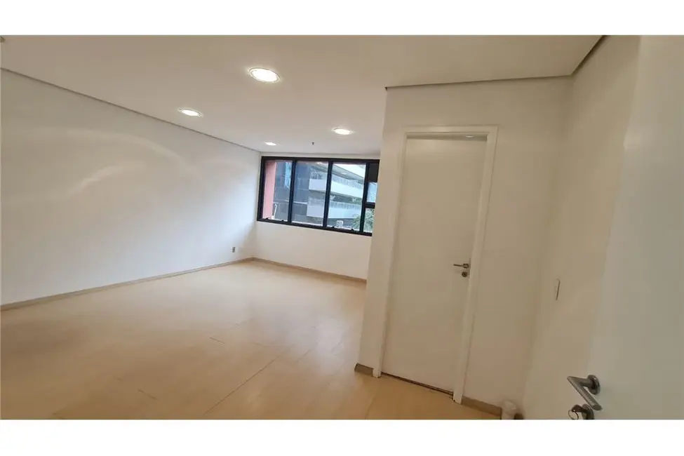 Foto 1 de Sala Comercial à venda, 28m2 em Vila Olímpia, São Paulo - SP