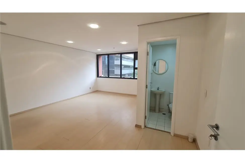 Foto 16 de Sala Comercial à venda, 28m2 em Vila Olímpia, São Paulo - SP