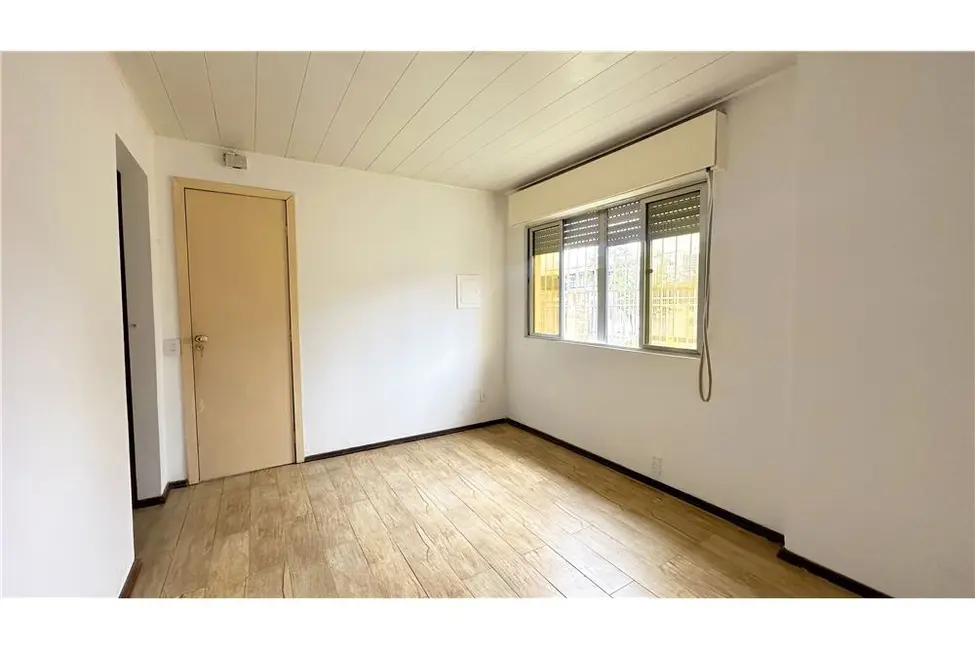 Casa com 3 quartos à venda, 89m2 em Partenon, Porto Alegre - RS - imagem 5 Foto 5 de Casa com 3 quartos à venda, 89m2 em Partenon, Porto Alegre - RS