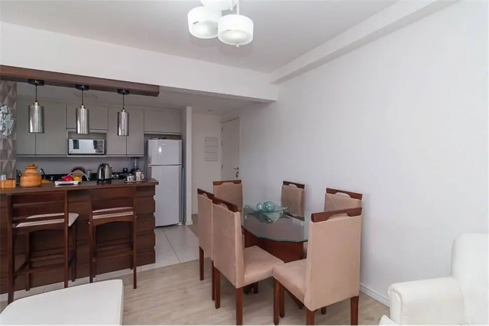 Apartamento com 3 quartos à venda, 75m2 em Jardim Carvalho, Porto Alegre - RS - imagem 3 Foto 3 de Apartamento com 3 quartos à venda, 75m2 em Jardim Carvalho, Porto Alegre - RS