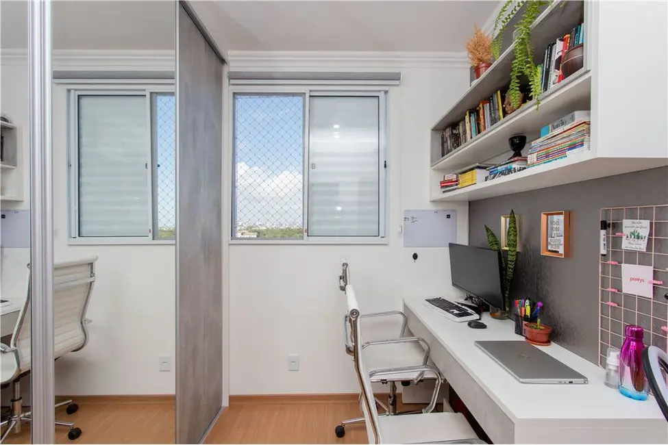 Foto 4 de Apartamento com 2 quartos à venda, 45m2 em Humaitá, Porto Alegre - RS