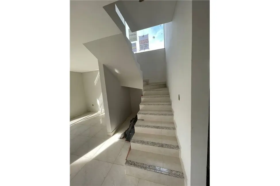 Casa com 3 quartos à venda, 93m2 em Forquilhas, Sao Jose - SC - imagem 4 Foto 4 de Casa com 3 quartos à venda, 93m2 em Forquilhas, Sao Jose - SC