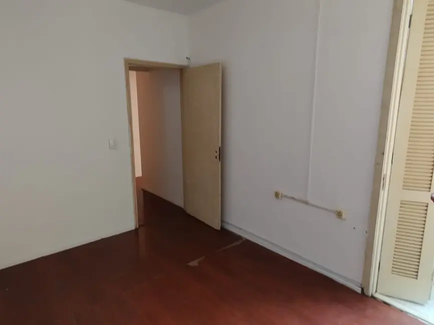 Foto 2 de Apartamento com 2 quartos à venda, 63m2 em Floresta, Porto Alegre - RS