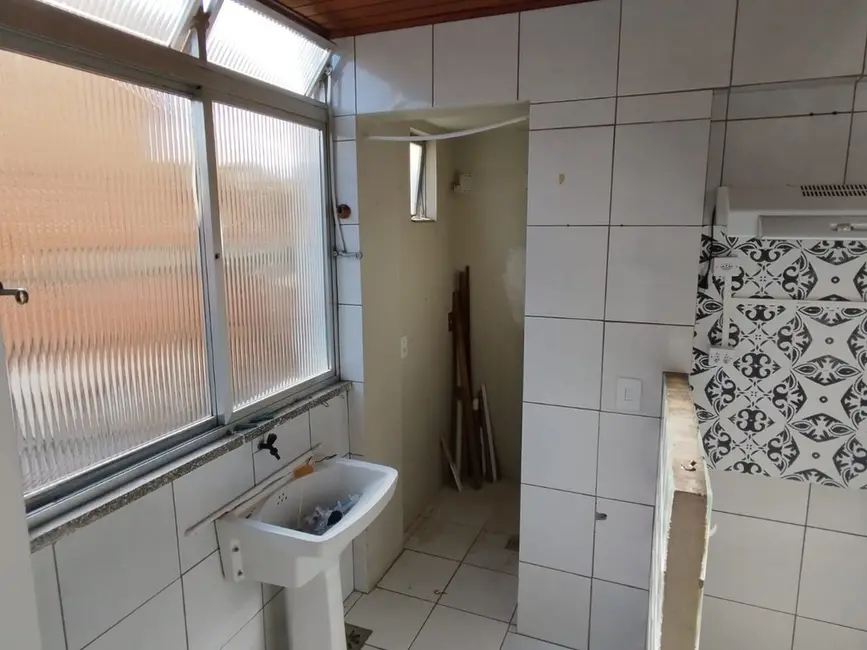 Foto 8 de Apartamento com 2 quartos à venda, 63m2 em Floresta, Porto Alegre - RS