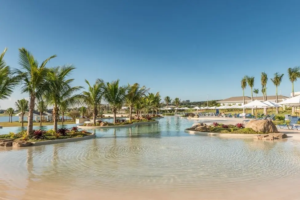 Foto 1 de Terreno / Lote à venda, 450m2 em Paranapanema - SP