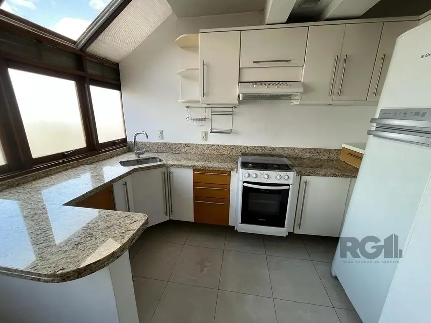 Cobertura com 3 quartos à venda, 165m2 em Higienópolis, Porto Alegre - RS - imagem 8 Foto 8 de Cobertura com 3 quartos à venda, 165m2 em Higienópolis, Porto Alegre - RS