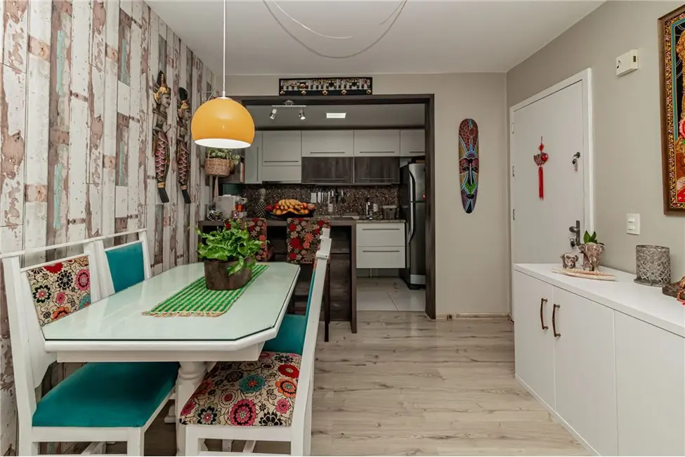 Foto 3 de Apartamento à venda, 68m2 em Jardim Carvalho, Porto Alegre - RS