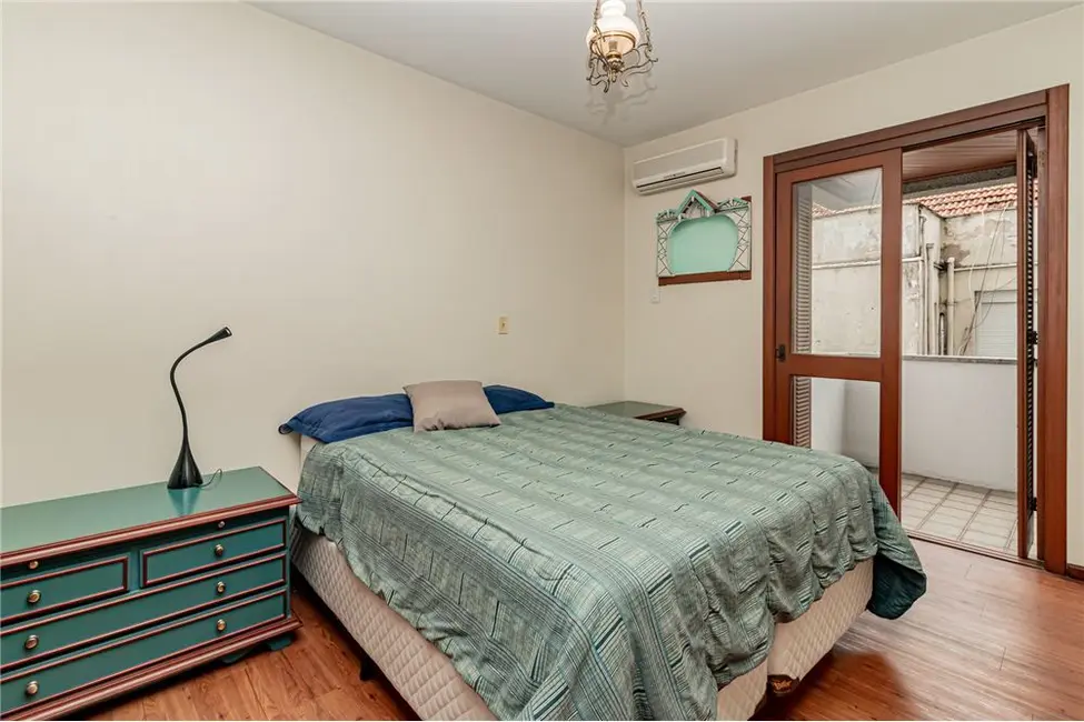 Apartamento com 3 quartos à venda, 123m2 em Petrópolis, Porto Alegre - RS - imagem 8 Foto 8 de Apartamento com 3 quartos à venda, 123m2 em Petrópolis, Porto Alegre - RS