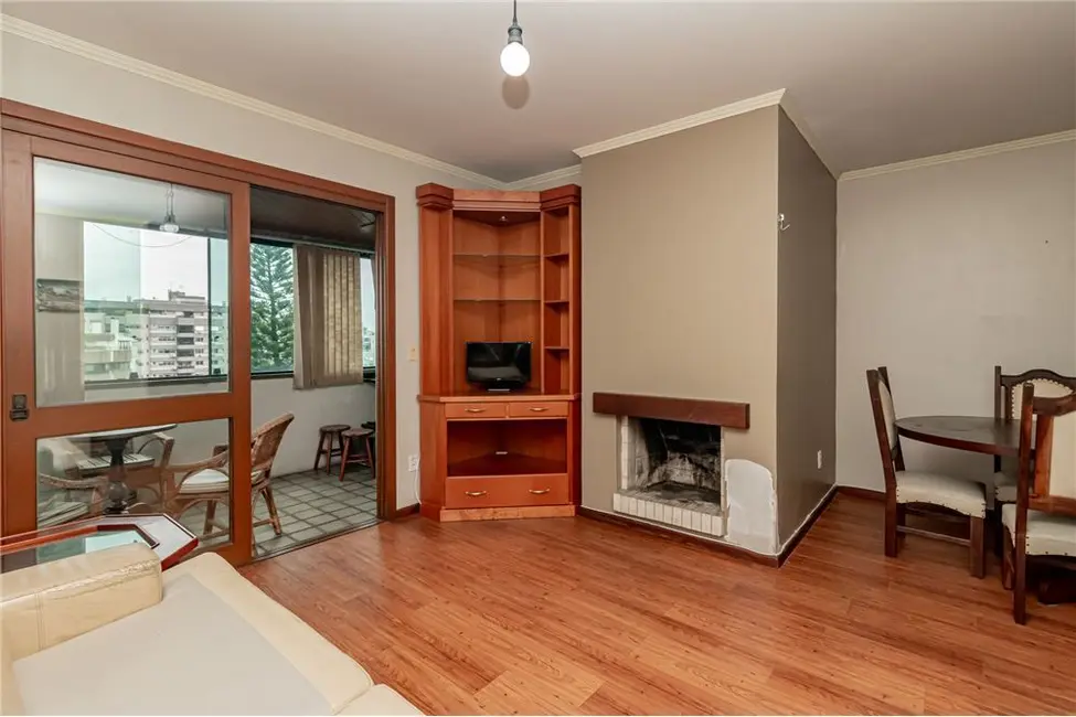 Apartamento com 3 quartos à venda, 123m2 em Petrópolis, Porto Alegre - RS - imagem 4 Foto 4 de Apartamento com 3 quartos à venda, 123m2 em Petrópolis, Porto Alegre - RS