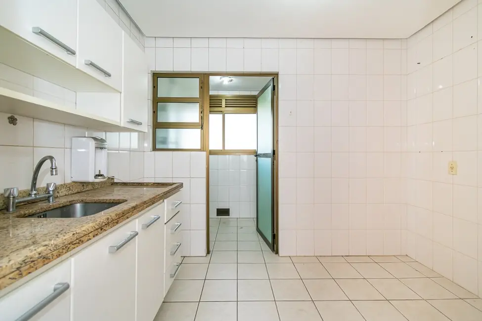 Apartamento com 2 quartos à venda, 80m2 em Petrópolis, Porto Alegre - RS - imagem 8 Foto 8 de Apartamento com 2 quartos à venda, 80m2 em Petrópolis, Porto Alegre - RS