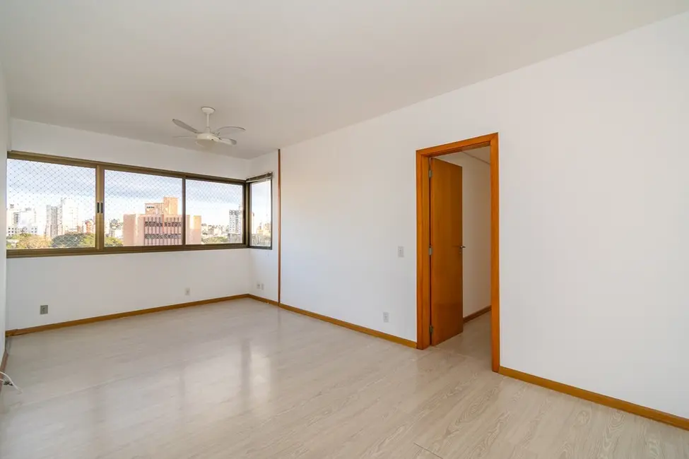 Apartamento com 2 quartos à venda, 80m2 em Petrópolis, Porto Alegre - RS - imagem 2 Foto 2 de Apartamento com 2 quartos à venda, 80m2 em Petrópolis, Porto Alegre - RS