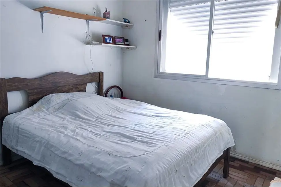 Foto 9 de Apartamento com 2 quartos à venda, 68m2 em Floresta, Porto Alegre - RS