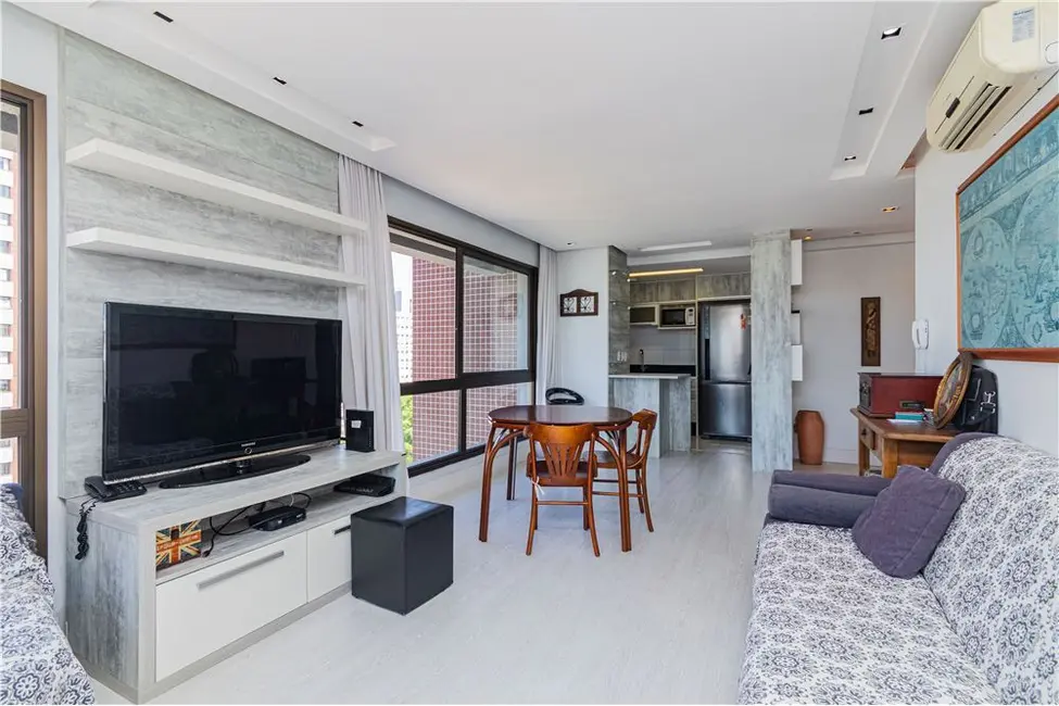 Apartamento com 3 quartos à venda, 78m2 em Passo da Areia, Porto Alegre - RS - imagem 3 Foto 3 de Apartamento com 3 quartos à venda, 78m2 em Passo da Areia, Porto Alegre - RS