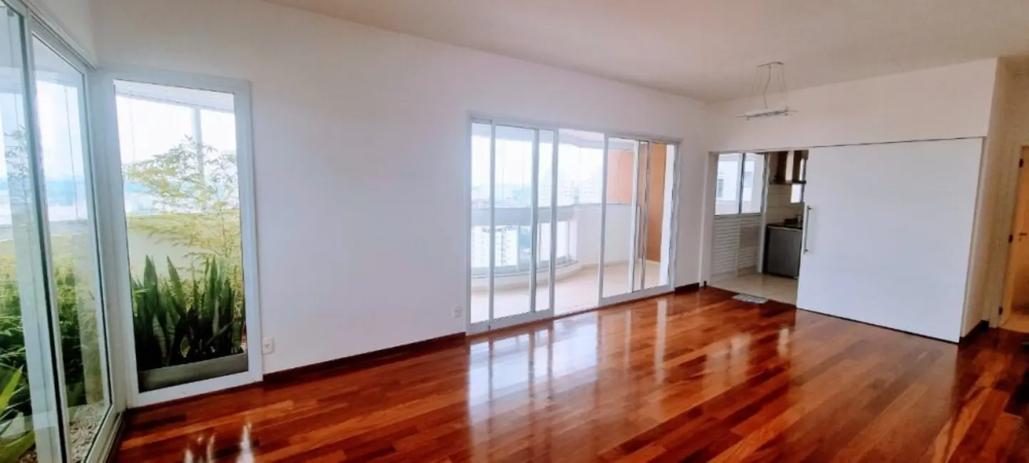 Apartamento com 3 quartos à venda, 195m2 em Vila Sofia, São Paulo - SP - imagem 1 Foto 1 de Apartamento com 3 quartos à venda, 195m2 em Vila Sofia, São Paulo - SP