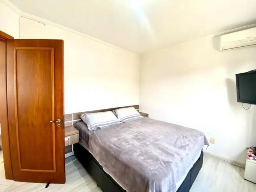 Foto 7 de Apartamento com 2 quartos à venda, 50m2 em Jardim Sabará, Porto Alegre - RS