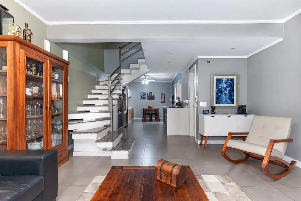 Foto 2 de Casa de Condomínio com 3 quartos à venda, 189m2 em Jardim Itu, Porto Alegre - RS