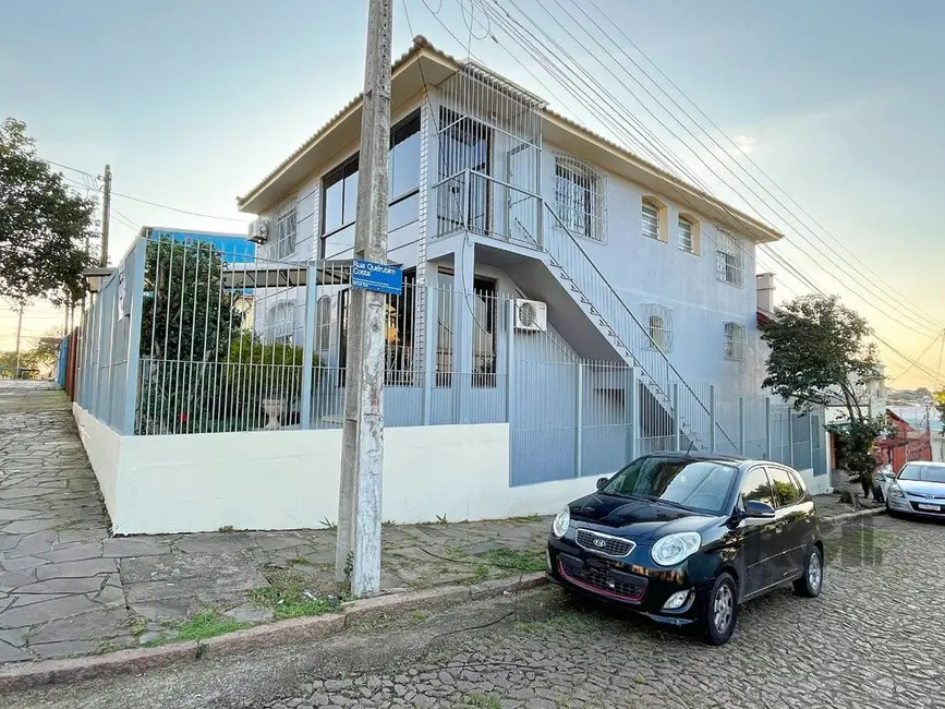 Casa com 3 quartos à venda, 360m2 em Glória, Porto Alegre - RS - imagem 4 Foto 4 de Casa com 3 quartos à venda, 360m2 em Glória, Porto Alegre - RS