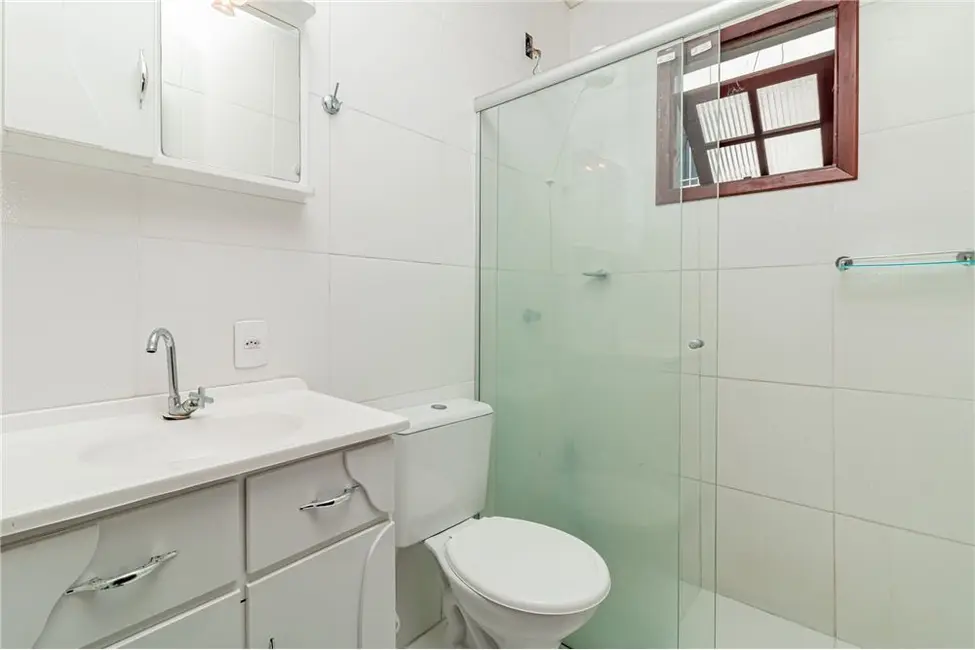 Foto 39 de Casa com 3 quartos à venda, 201m2 em Jardim Sabará, Porto Alegre - RS