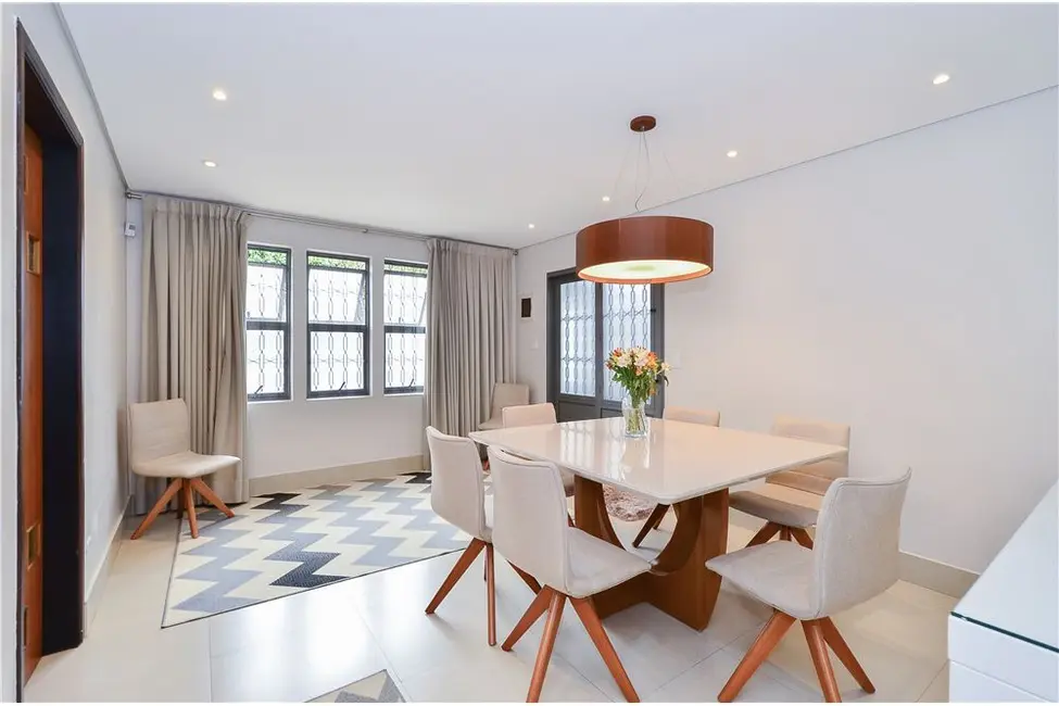 Casa com 4 quartos à venda, 248m2 em Jardim Trussardi, São Paulo - SP - imagem 3 Foto 3 de Casa com 4 quartos à venda, 248m2 em Jardim Trussardi, São Paulo - SP