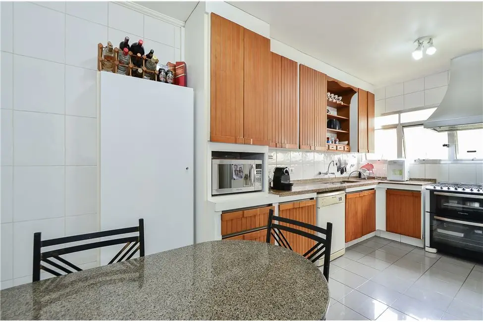 Apartamento com 2 quartos à venda, 146m2 em São Paulo - SP - imagem 8 Foto 8 de Apartamento com 2 quartos à venda, 146m2 em São Paulo - SP