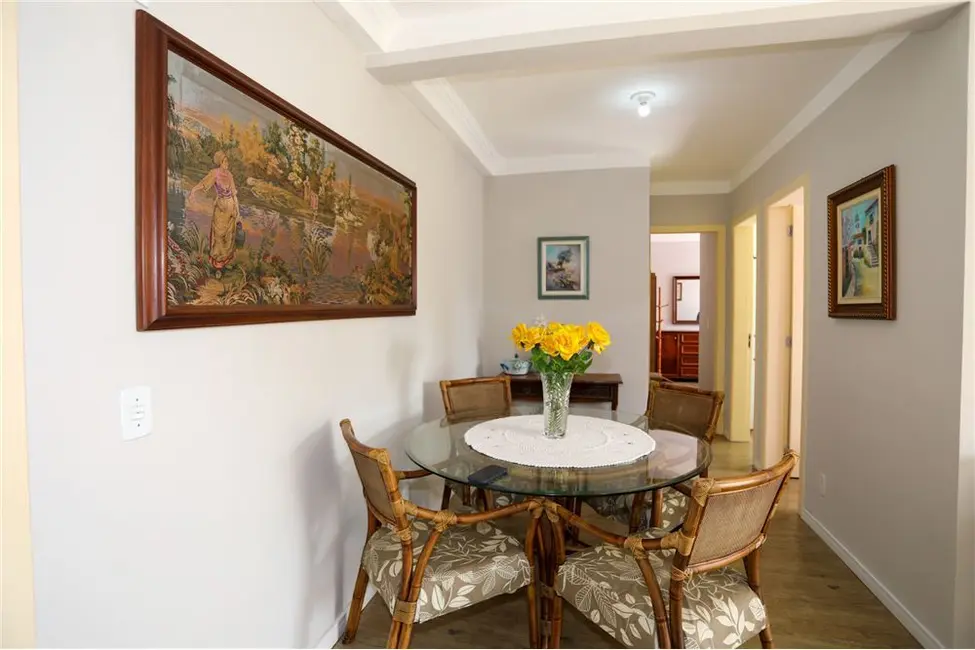 Foto 3 de Apartamento com 3 quartos à venda, 71m2 em Porto Alegre - RS