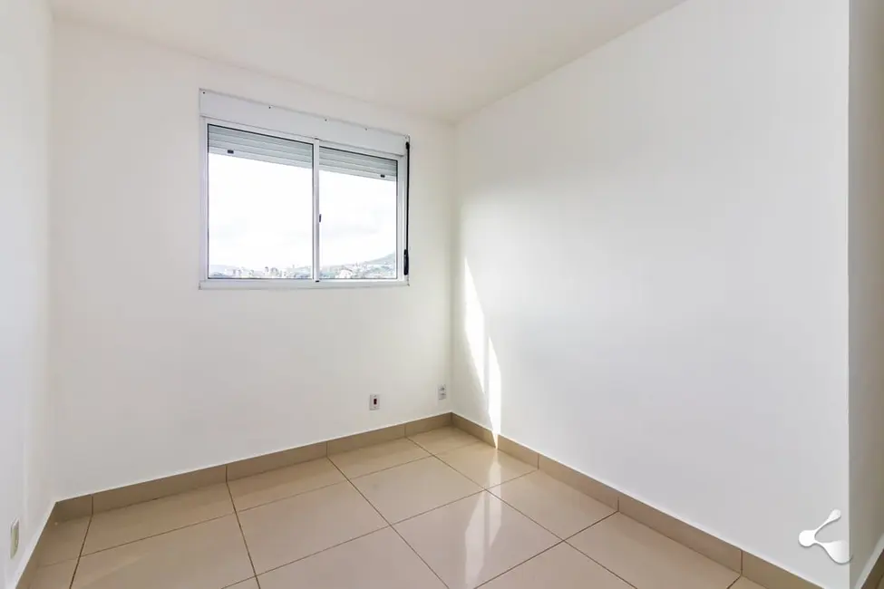 Apartamento com 2 quartos à venda, 59m2 em Teresópolis, Porto Alegre - RS - imagem 9 Foto 9 de Apartamento com 2 quartos à venda, 59m2 em Teresópolis, Porto Alegre - RS