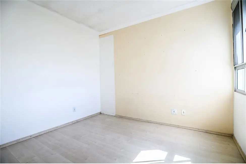 Foto 3 de Apartamento com 3 quartos à venda, 61m2 em Nonoai, Porto Alegre - RS