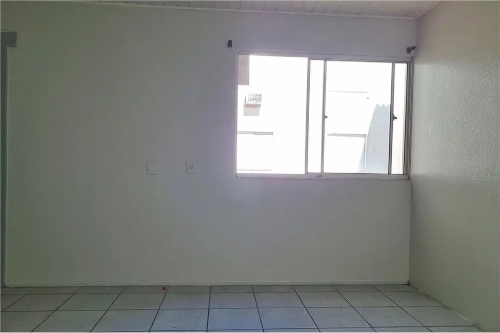 Apartamento com 2 quartos à venda, 44m2 em Igara, Canoas - RS - imagem 5 Foto 5 de Apartamento com 2 quartos à venda, 44m2 em Igara, Canoas - RS