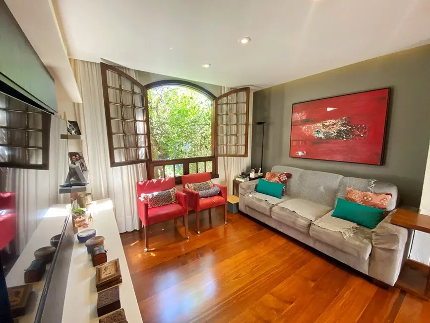 Foto 2 de Casa com 3 quartos à venda, 300m2 em Cristal, Porto Alegre - RS