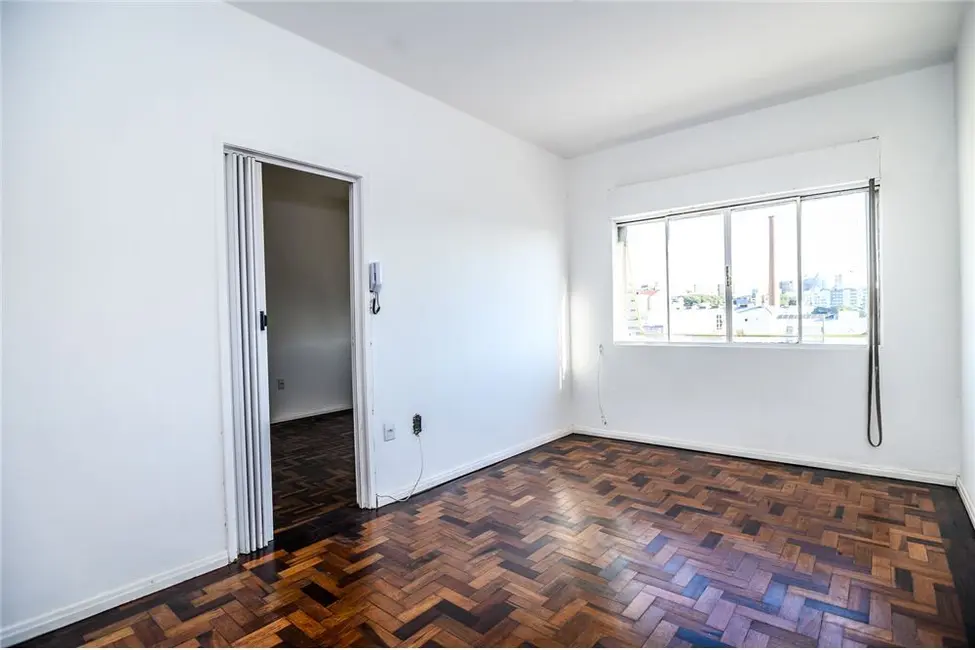Foto 2 de Apartamento com 1 quarto à venda, 37m2 em Floresta, Porto Alegre - RS
