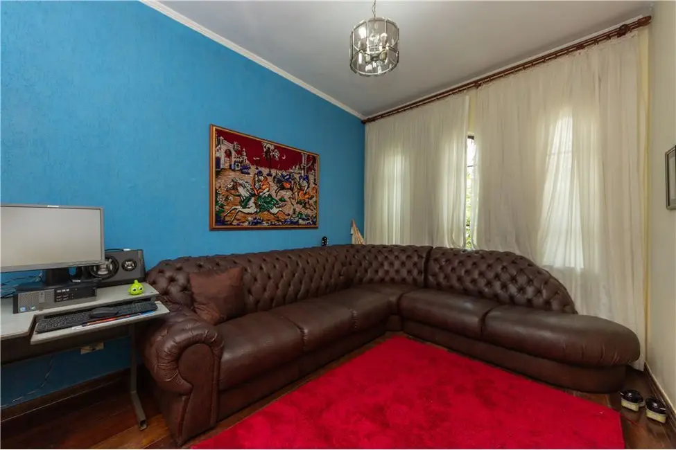 Casa com 3 quartos à venda, 247m2 em Jardim Triana, São Paulo - SP - imagem 2 Foto 2 de Casa com 3 quartos à venda, 247m2 em Jardim Triana, São Paulo - SP