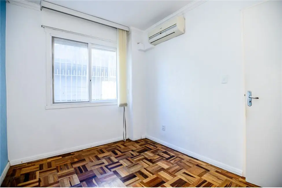 Foto 4 de Apartamento com 1 quarto à venda, 41m2 em Jardim Lindóia, Porto Alegre - RS