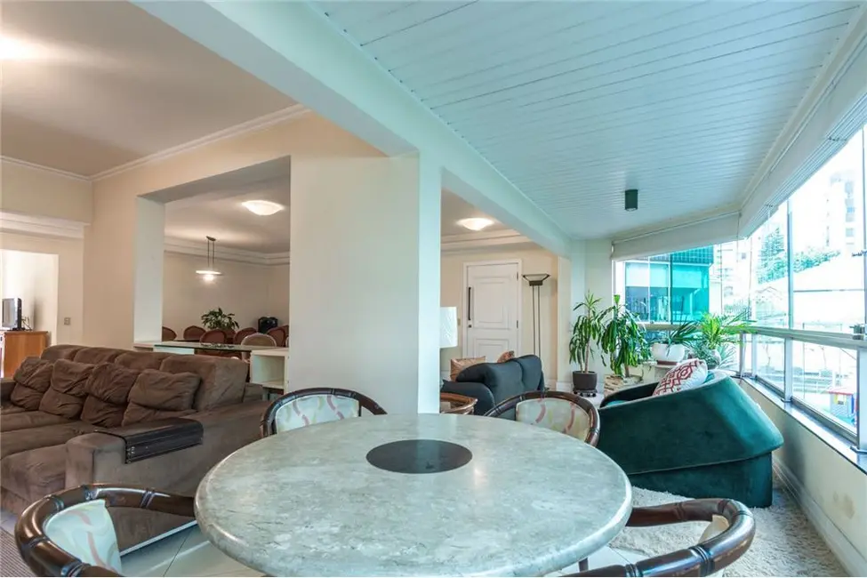 Apartamento com 3 quartos à venda, 193m2 em Campo Belo, São Paulo - SP - imagem 8 Foto 8 de Apartamento com 3 quartos à venda, 193m2 em Campo Belo, São Paulo - SP